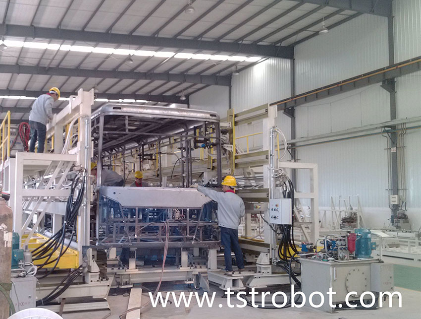 客车框架.jpg 客车框架.jpg